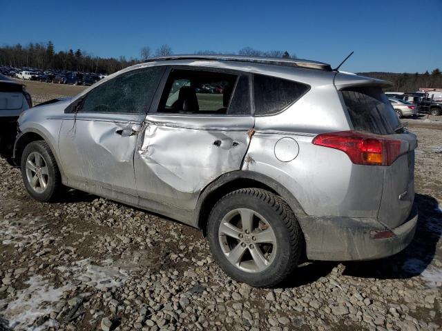 2T3WFREVXFW191979 - 2015 TOYOTA RAV4 XLE SILVER photo 2