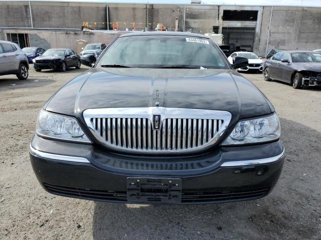 2LNHM82V98X657371 - 2008 LINCOLN TOWN CAR SIGNATURE LIMITED BLACK photo 5