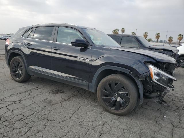 1V2JE2CA0RC205818 - 2024 VOLKSWAGEN ATLAS CROS SE BLACK photo 4