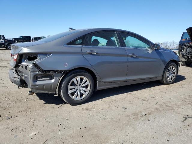 5NPEB4AC6DH575566 - 2013 HYUNDAI SONATA GLS GRAY photo 3