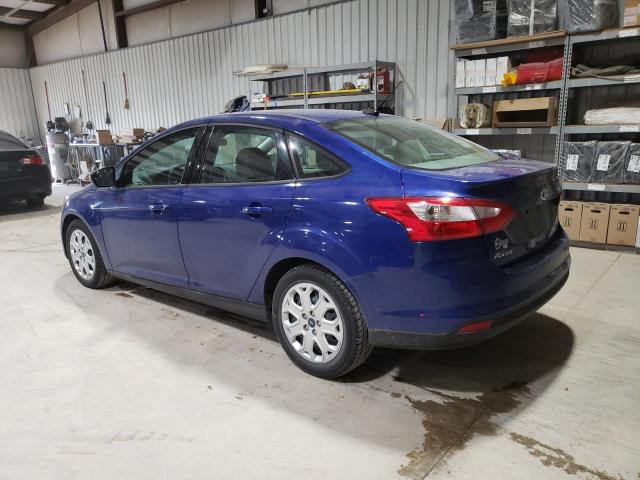 1FAHP3F23CL419381 - 2012 FORD FOCUS SE BLUE photo 2