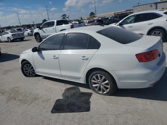 3VWD07AJXEM406936 - 2014 VOLKSWAGEN JETTA SE WHITE photo 2