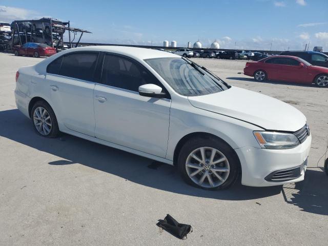 3VWD07AJXEM406936 - 2014 VOLKSWAGEN JETTA SE WHITE photo 4