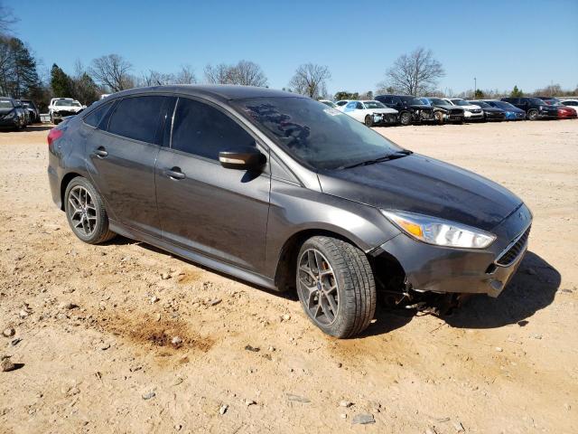 1FADP3F27FL286367 - 2015 FORD FOCUS SE GRAY photo 4