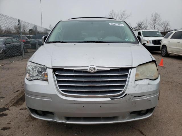 2A4RR5D11AR350767 - 2010 CHRYSLER TOWN & COU TOURING 银色 照片 5