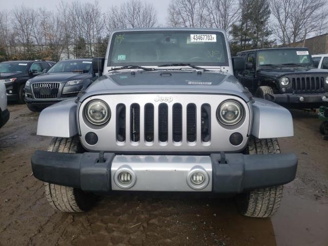 1C4BJWEG6DL705145 - 2013 JEEP WRANGLER U SAHARA SILVER photo 5