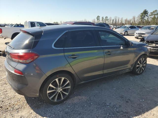 KMHH35LE1JU010783 - 2018 HYUNDAI ELANTRA GT GRAY photo 3