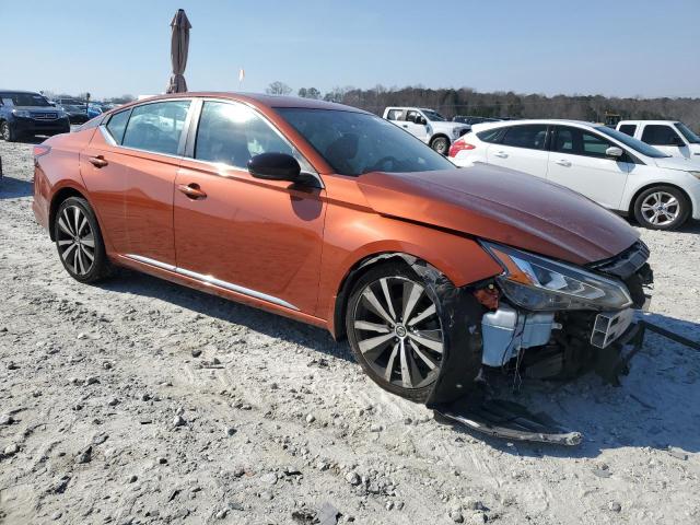 1N4BL4CV3KN317622 - 2019 NISSAN ALTIMA SR RED photo 4