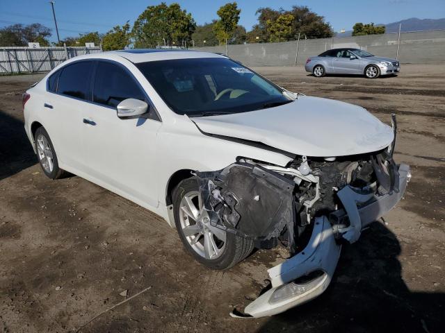 1N4AL3AP1DN531067 - 2013 NISSAN ALTIMA 2.5 WHITE photo 4