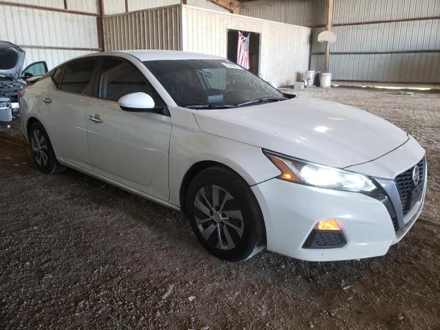 1N4BL4BV4KC150846 - 2019 NISSAN ALTIMA S WHITE photo 4