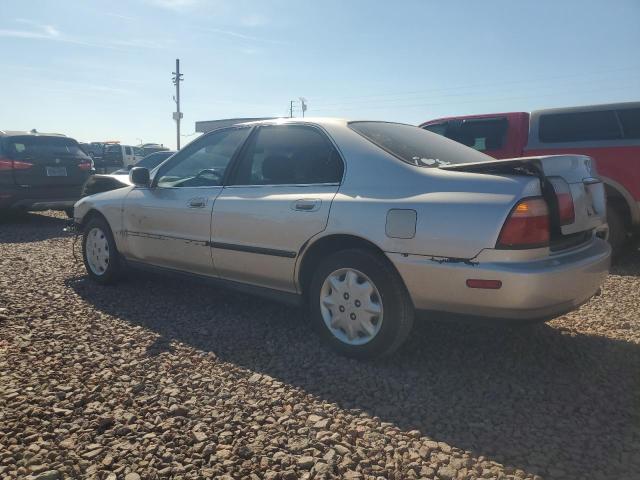 1HGCD5635TA057357 - 1996 HONDA ACCORD LX BEIGE photo 2