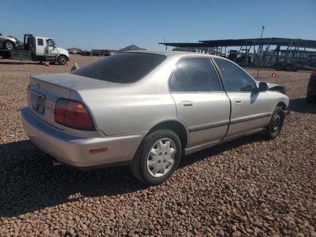 1HGCD5635TA057357 - 1996 HONDA ACCORD LX BEIGE photo 3