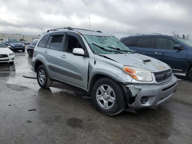 JTEGD20V940037401 - 2004 TOYOTA RAV4 SILVER photo 4