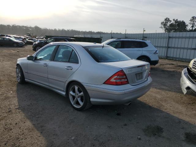 WDBRF56HX6F737940 - 2006 MERCEDES-BENZ C 350 SILVER photo 2