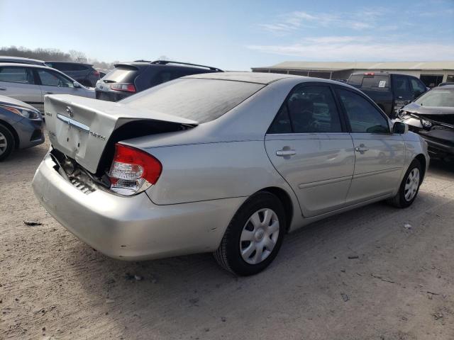 4T1BE32K13U168281 - 2003 TOYOTA CAMRY LE SILVER photo 3