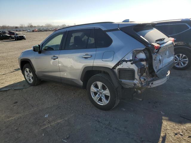 JTMW1RFV0KD506941 - 2019 TOYOTA RAV4 XLE SILVER photo 2