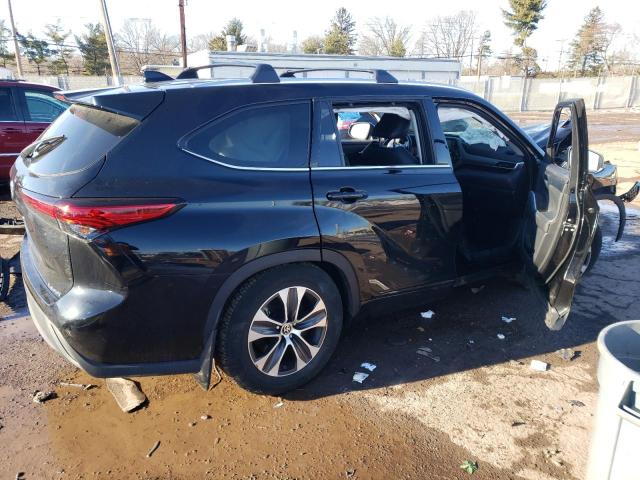 5TDGZRBH9MS557407 - 2021 TOYOTA HIGHLANDER XLE BLACK photo 3
