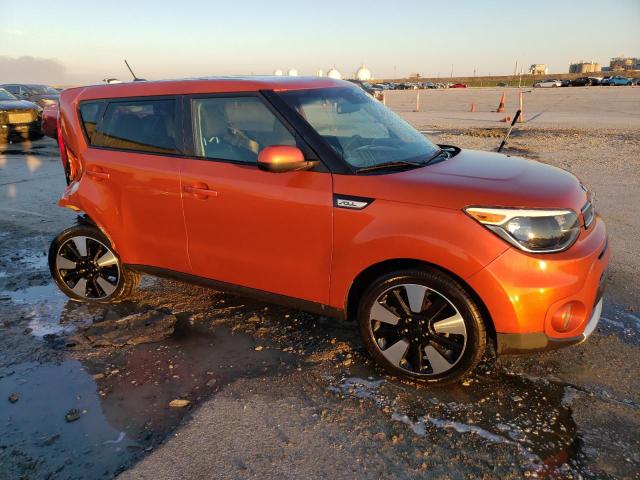 KNDJP3A51J7566723 - 2018 KIA SOUL + ORANGE photo 4