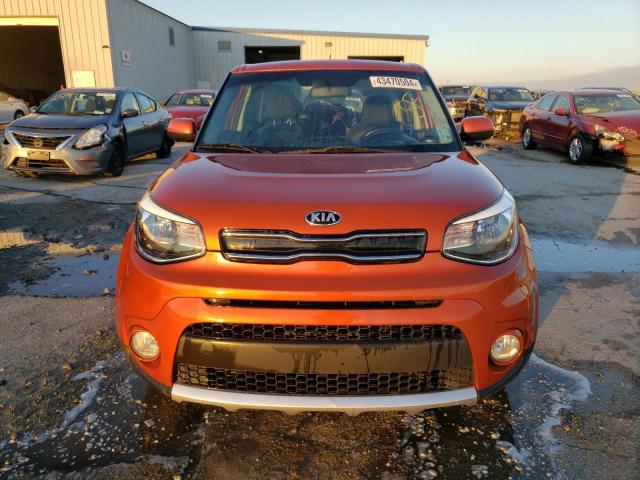 KNDJP3A51J7566723 - 2018 KIA SOUL + ORANGE photo 5