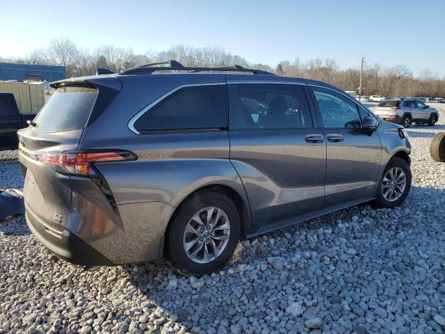 5TDBRKEC2MS011078 - 2021 TOYOTA SIENNA LE GRAY photo 3