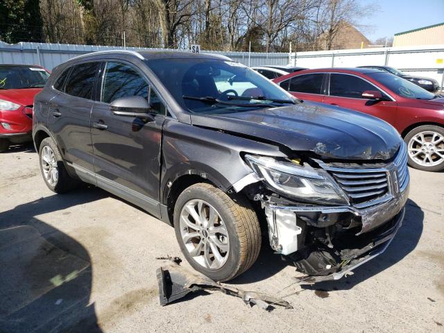 5LMCJ2D92JUL22575 - 2018 LINCOLN MKC SELECT CHARCOAL photo 4