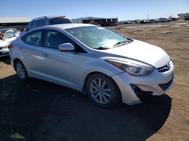 5NPDH4AE3GH655441 - 2016 HYUNDAI ELANTRA SE SILVER photo 4