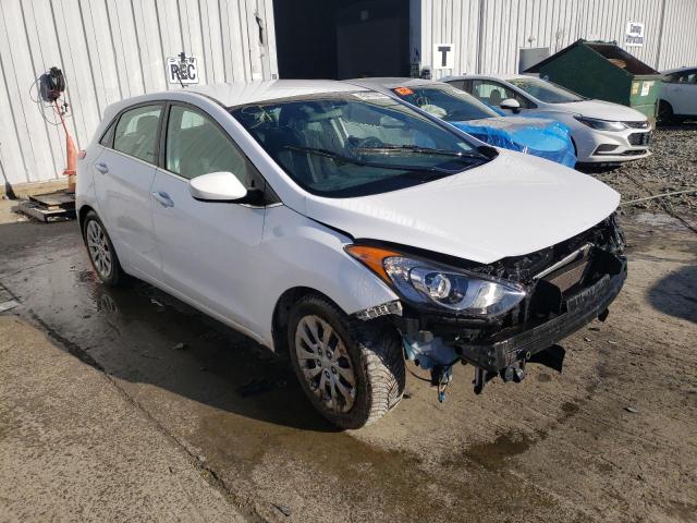 KMHD35LH1HU373152 - 2017 HYUNDAI ELANTRA GT WHITE photo 4