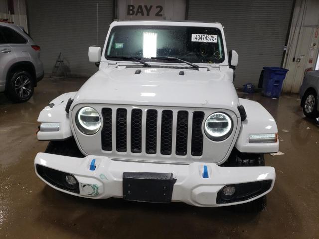 1C4JJXP67MW786385 - 2021 JEEP WRANGLER U SAHARA 4XE WHITE photo 5