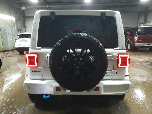 1C4JJXP67MW786385 - 2021 JEEP WRANGLER U SAHARA 4XE WHITE photo 6