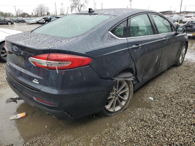 3FA6P0HD0LR170656 - 2020 FORD FUSION SE BLACK photo 3