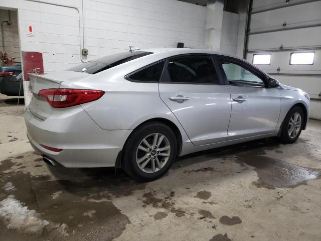 5NPE24AF9FH213342 - 2015 HYUNDAI SONATA SE GRAY photo 3