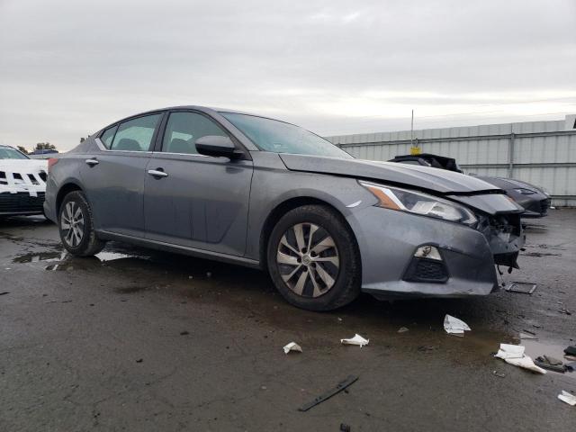 1N4BL4BVXLC207746 - 2020 NISSAN ALTIMA S GRAY photo 4