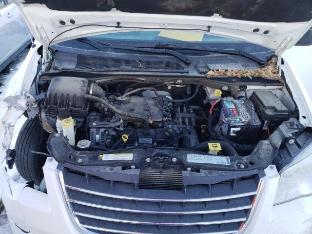 2A4RR4DE5AR368640 - 2010 CHRYSLER TOWN & COU LX WHITE photo 12