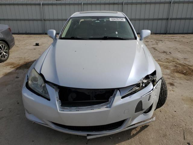 JTHBK262765004435 - 2006 LEXUS IS 250 WHITE photo 5