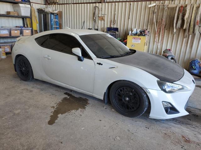 JF1ZNAA14F8700416 - 2015 TOYOTA SCION FR-S WHITE photo 4