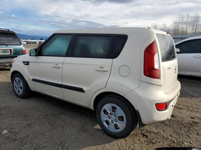 KNDJT2A55C7437845 - 2012 KIA SOUL WHITE photo 2