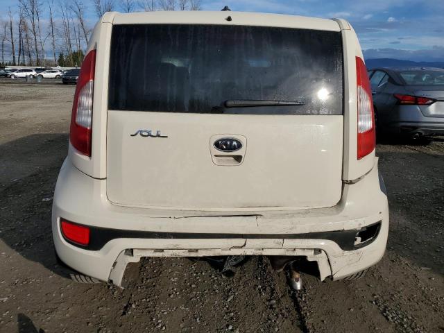 KNDJT2A55C7437845 - 2012 KIA SOUL WHITE photo 6