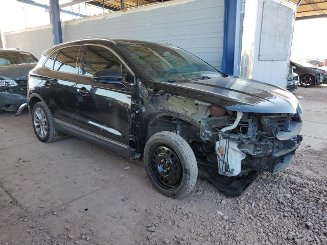 5LMCJ2C91HUL44921 - 2017 LINCOLN MKC SELECT أسود صورة 4