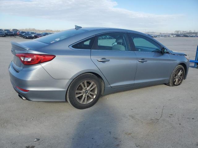 5NPE24AF1FH007805 - 2015 HYUNDAI SONATA SE SILVER photo 3