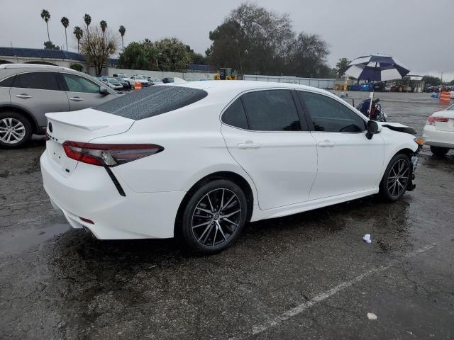 4T1G11AK6RU847625 - 2024 TOYOTA CAMRY SE NIGHT SHADE WHITE photo 3