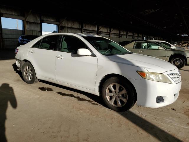 JTNBK3EK5B3050808 - 2011 TOYOTA CAMRY SE WHITE photo 4