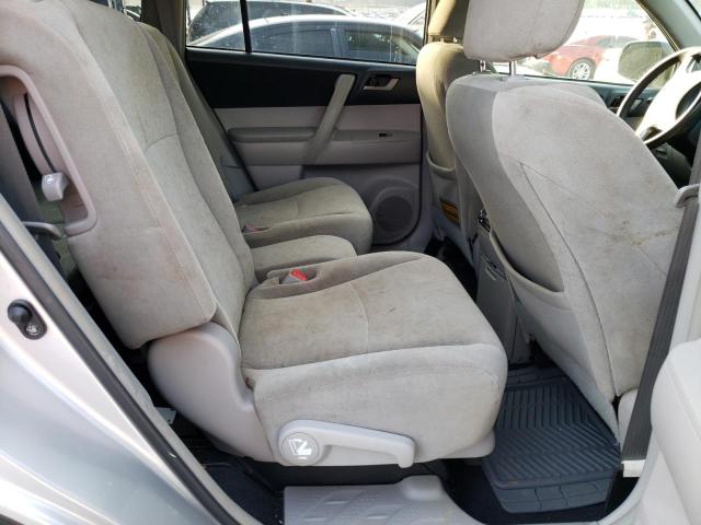 5TDBK3EH6BS074400 - 2011 TOYOTA HIGHLANDER BASE فضي صورة 11