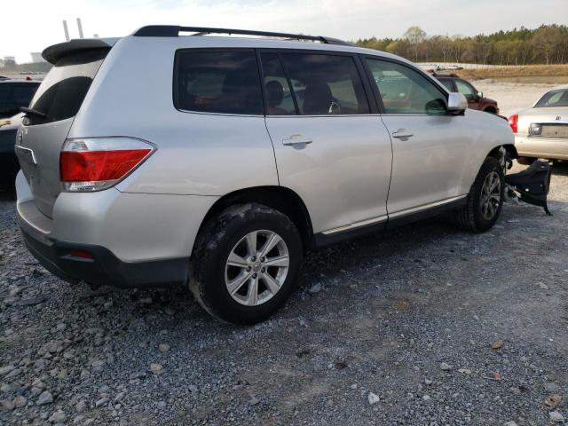 5TDBK3EH6BS074400 - 2011 TOYOTA HIGHLANDER BASE SILVER photo 3