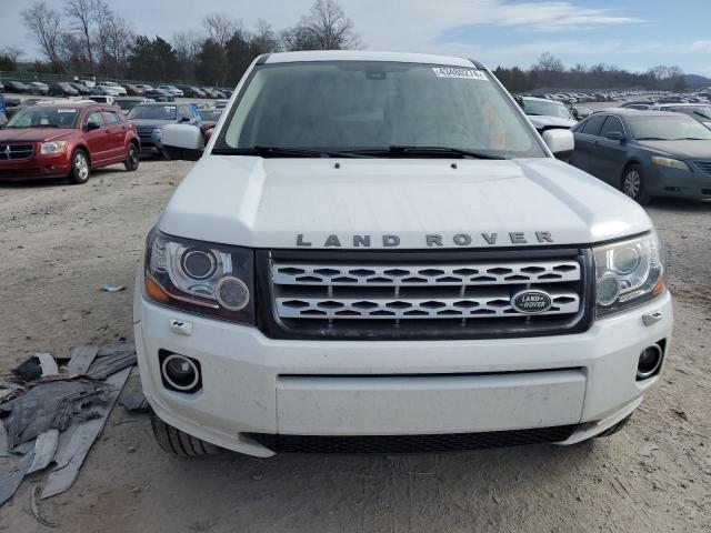 SALFR2BG5DH323059 - 2013 LAND ROVER LR2 HSE WHITE photo 5