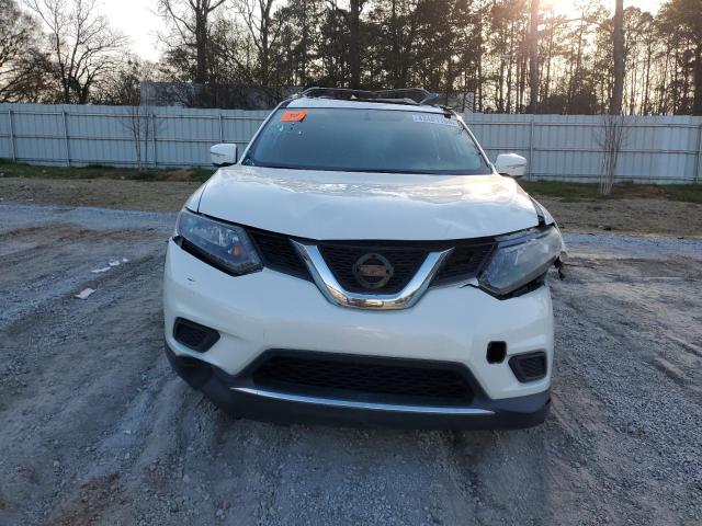 5N1AT2MT4FC908885 - 2015 NISSAN ROGUE S WHITE photo 5