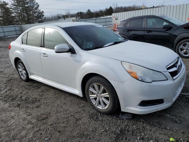 4S3BMBC67C3026932 - 2012 SUBARU LEGACY 2.5I PREMIUM WHITE photo 4