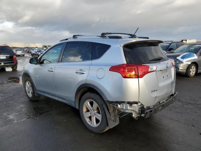 2T3RFREV2EW162763 - 2014 TOYOTA RAV4 XLE SILVER photo 2