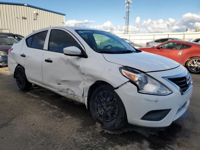 3N1CN7AP8GL821401 - 2016 NISSAN VERSA S WHITE photo 4