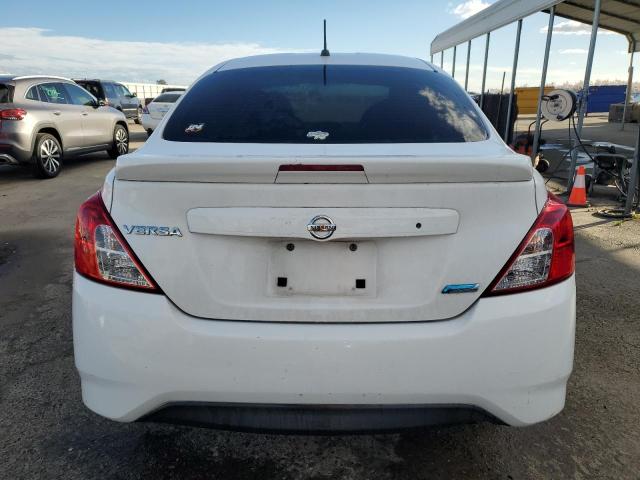 3N1CN7AP8GL821401 - 2016 NISSAN VERSA S WHITE photo 6