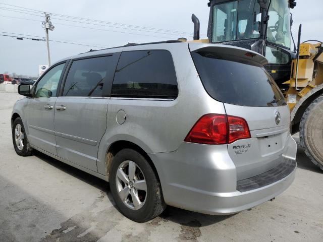 2V8HW54X49R598770 - 2009 VOLKSWAGEN ROUTAN SEL SILVER photo 2